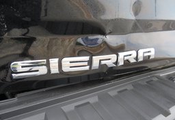 2015 GMC Sierra 1500 - Image 23