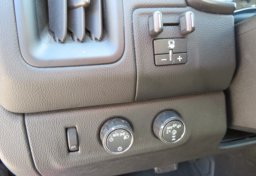2019 Chevrolet Colorado - Image 38