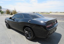 2019 Dodge Challenger - Image 5