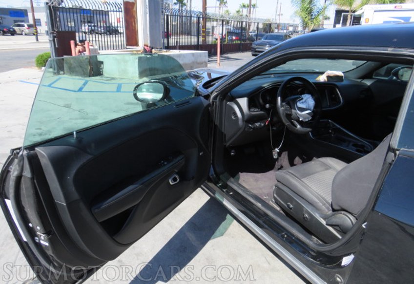 2016 Dodge Challenger - Image 19