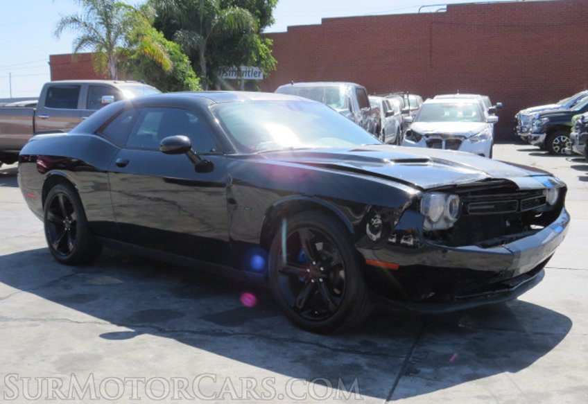 2016 Dodge Challenger - Image 4