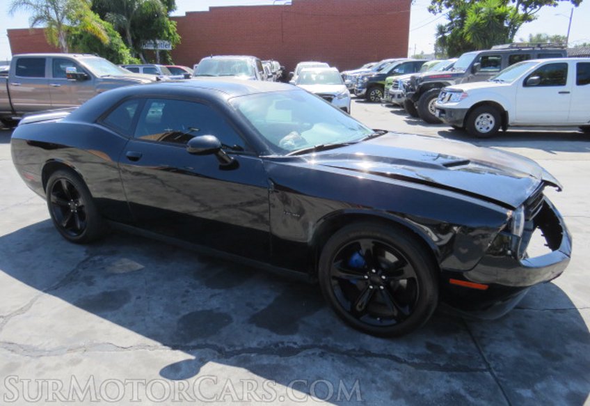 2016 Dodge Challenger - Image 2