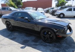 2016 Dodge Challenger - Image 2