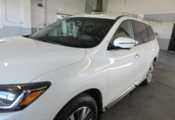 Thumbnail of 2018 Nissan Pathfinder