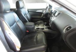 Thumbnail of 2018 Nissan Pathfinder