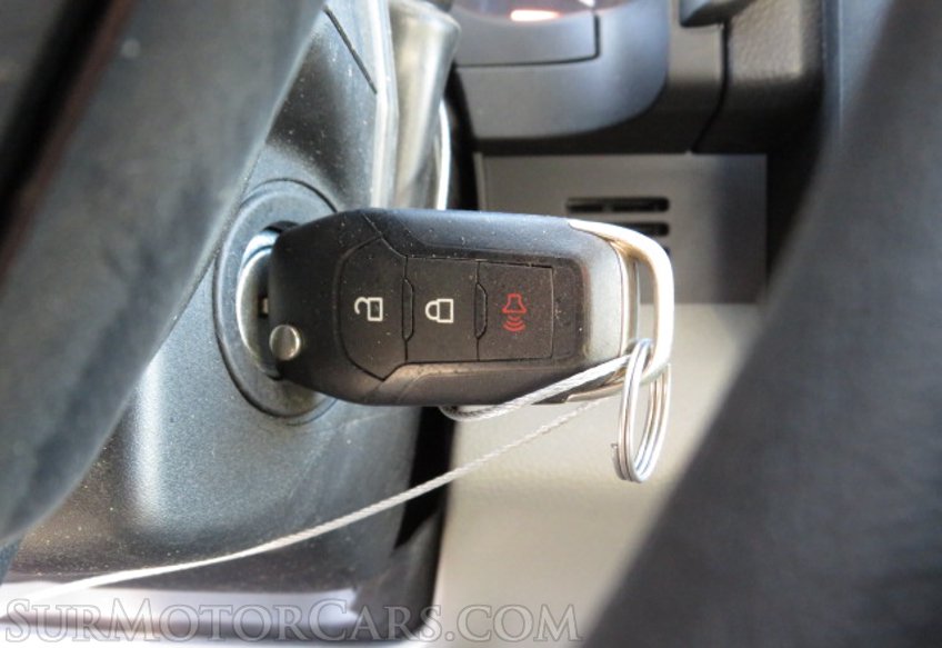 2020 Ford Super Duty F-550 DRW - Image 40