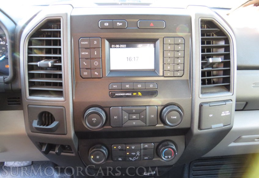 2020 Ford Super Duty F-550 DRW - Image 36