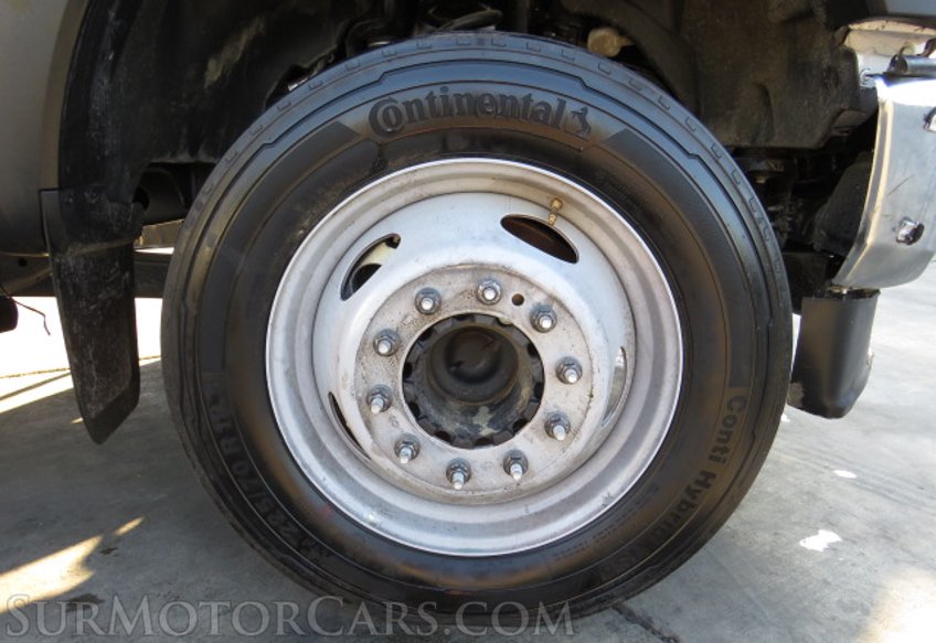 2020 Ford Super Duty F-550 DRW - Image 11