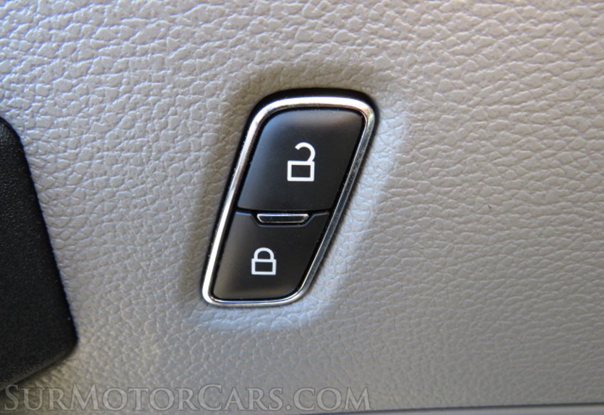 2020 Ford Super Duty F-550 DRW - Image 41