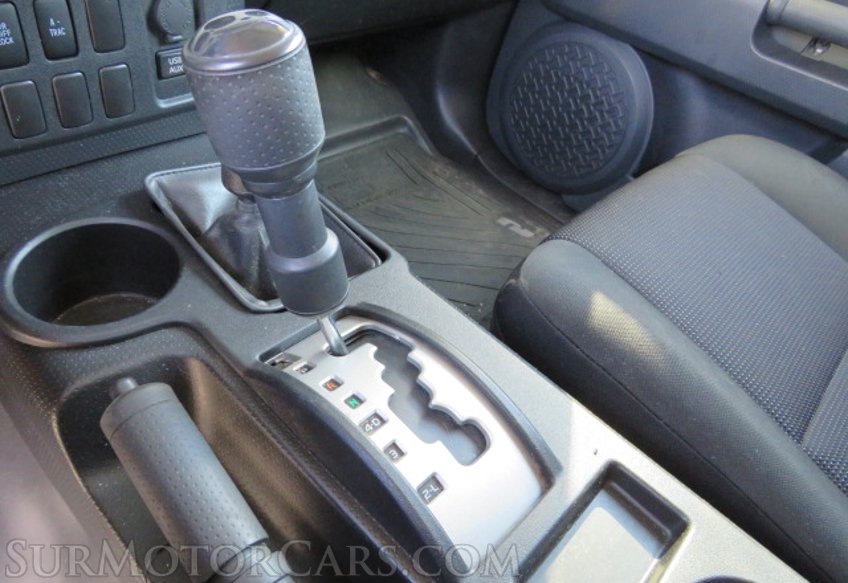 2012 Toyota FJ Cruiser - Image 33