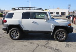 2012 Toyota FJ Cruiser - Image 5