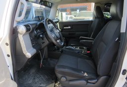 2012 Toyota FJ Cruiser - Image 23