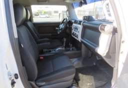 2012 Toyota FJ Cruiser - Image 24