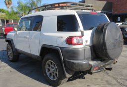 2012 Toyota FJ Cruiser - Image 9