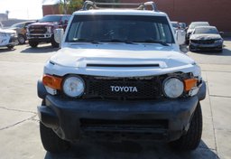 2012 Toyota FJ Cruiser - Image 11