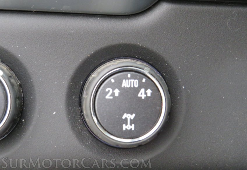 2015 Chevrolet Suburban - Image 41