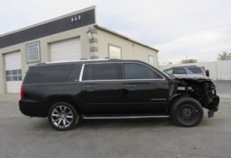 2015 Chevrolet Suburban - Image 10