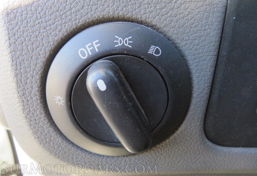 2017 Nissan NV Cargo - Image 39