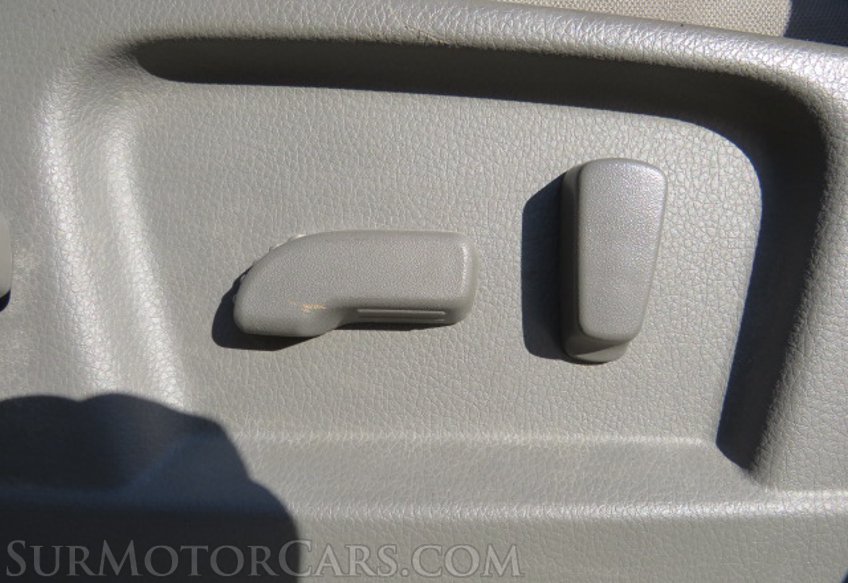 2017 Nissan NV Cargo - Image 40