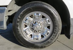 2017 Nissan NV Cargo - Image 11