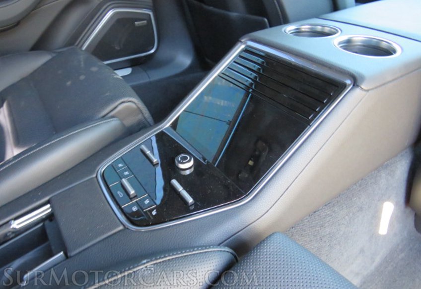 2022 Porsche Panamera - Image 50