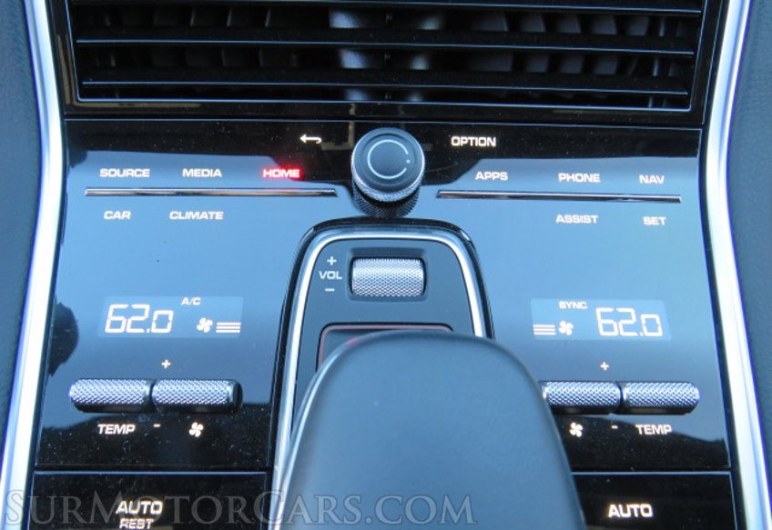 2022 Porsche Panamera - Image 49