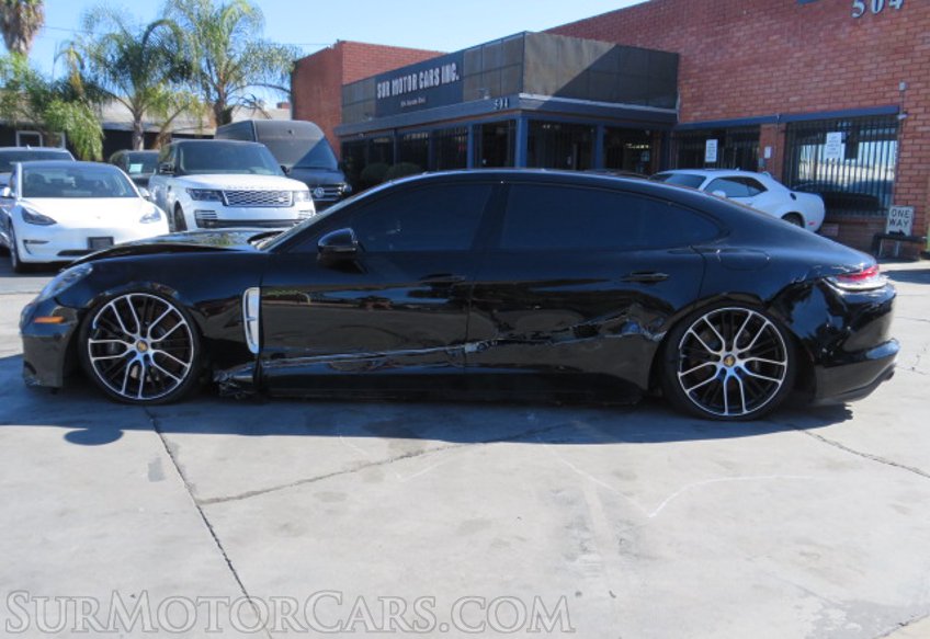 2022 Porsche Panamera - Image 12