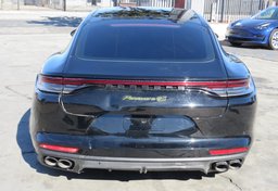 2022 Porsche Panamera - Image 10