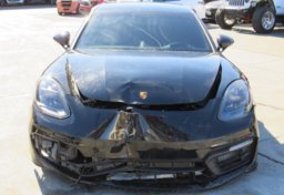 2022 Porsche Panamera - Image 9