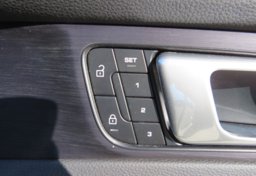 2022 Porsche Panamera - Image 44