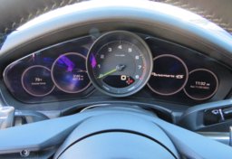 2022 Porsche Panamera - Image 31