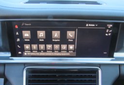 2022 Porsche Panamera - Image 46