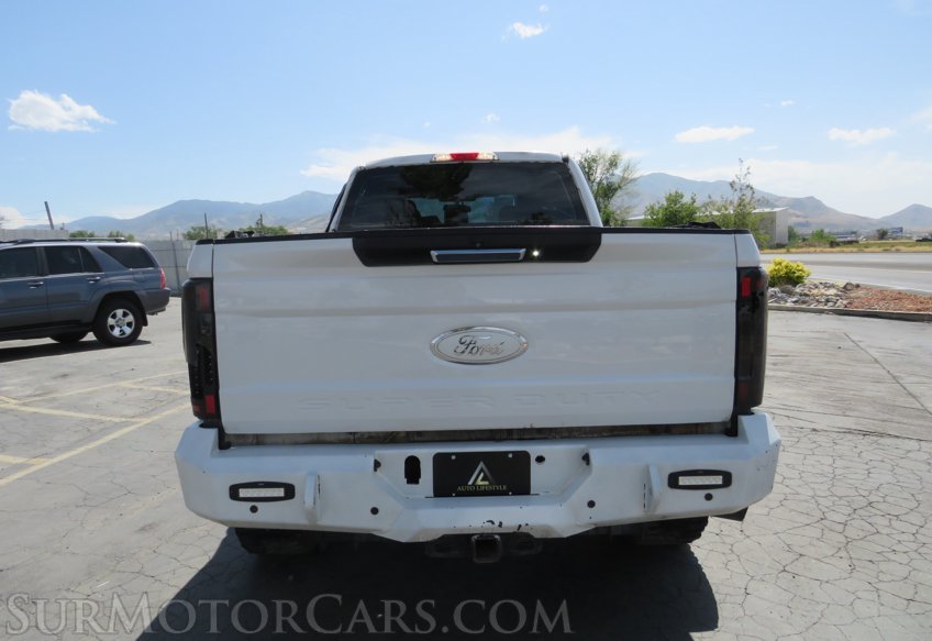 2017 Ford Super Duty F-250 SRW - Image 12