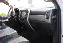 2017 Ford Super Duty F-250 SRW - Image 30