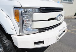 2017 Ford Super Duty F-250 SRW - Image 25