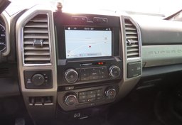 2017 Ford Super Duty F-250 SRW - Image 39