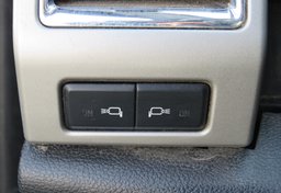 2017 Ford Super Duty F-250 SRW - Image 52