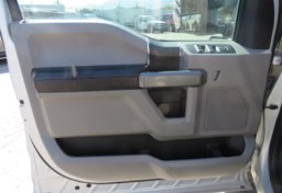 2019 Ford F-150 - Image 40