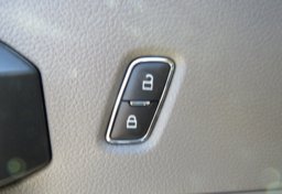 2019 Ford F-150 - Image 33