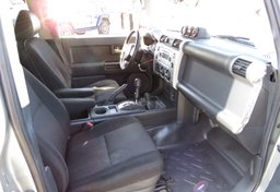 2012 Toyota FJ Cruiser - Image 24