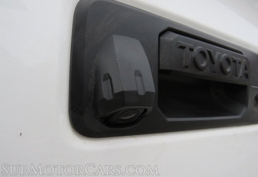 2021 Toyota Tacoma - Image 15