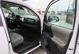 2021 Toyota Tacoma - Image 18