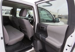 2021 Toyota Tacoma - Image 20