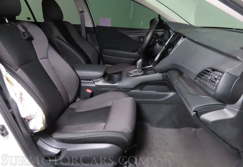 2025 Subaru Outback Premium - Image 30