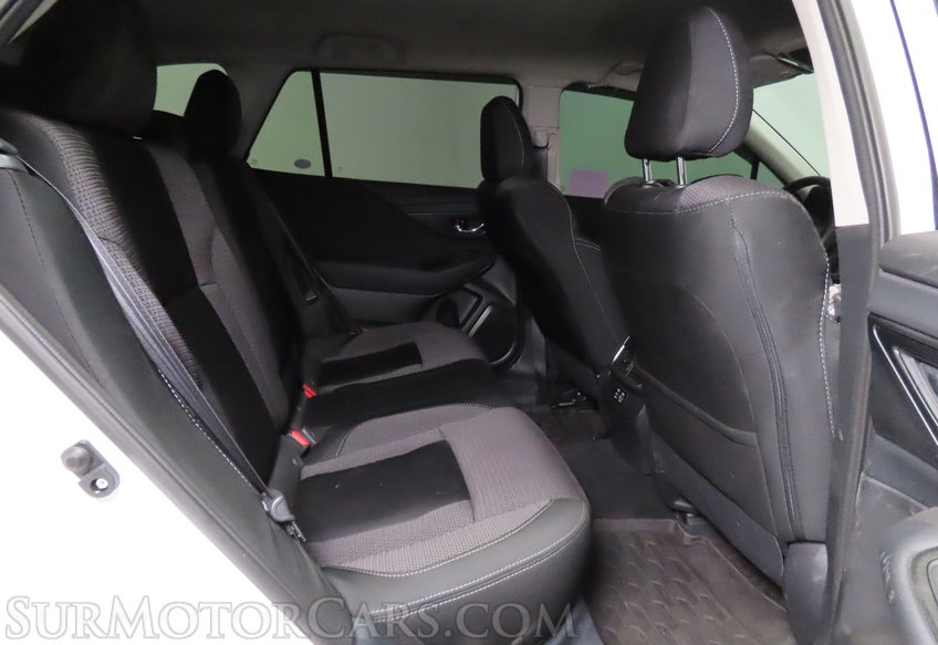 2025 Subaru Outback Premium - Image 28