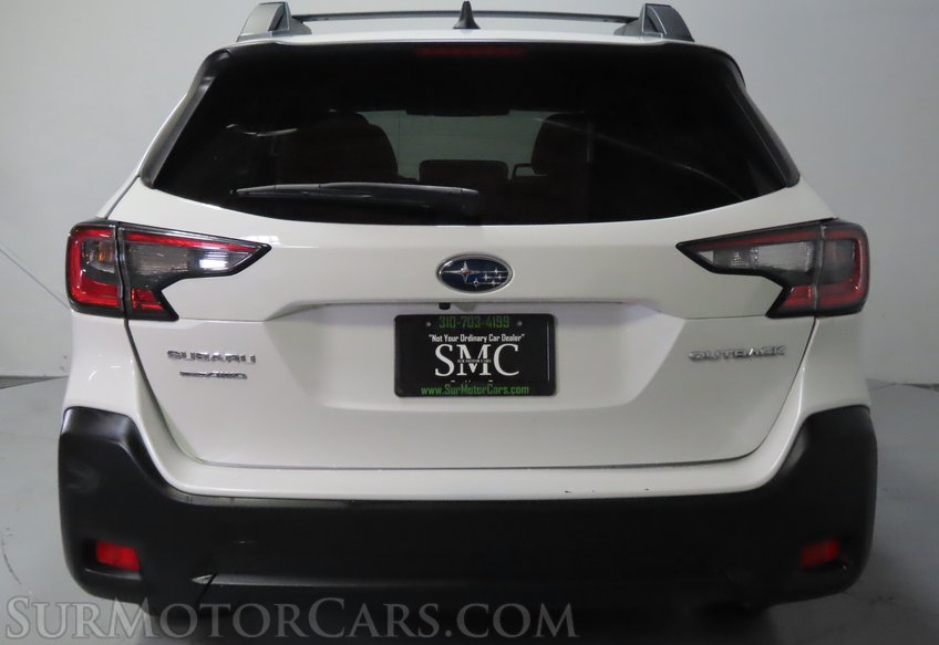 2025 Subaru Outback Premium - Image 11