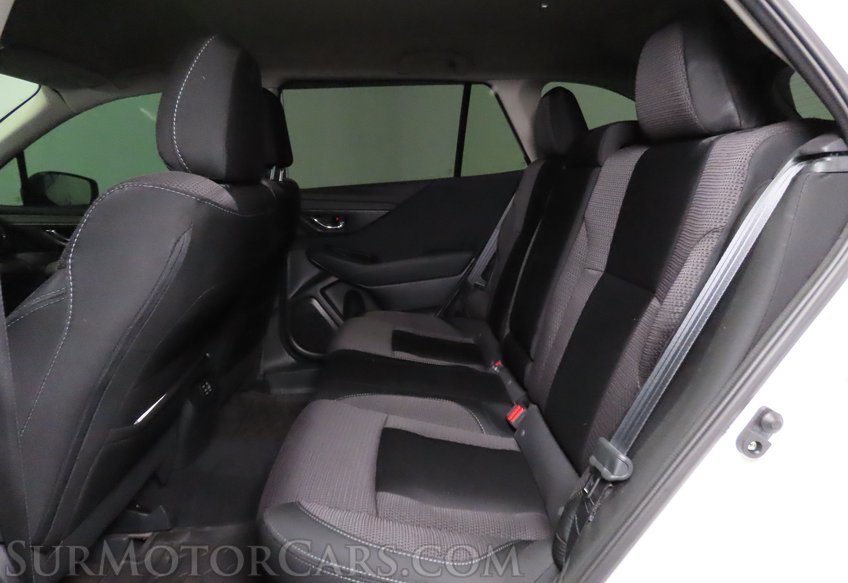 2025 Subaru Outback Premium - Image 31