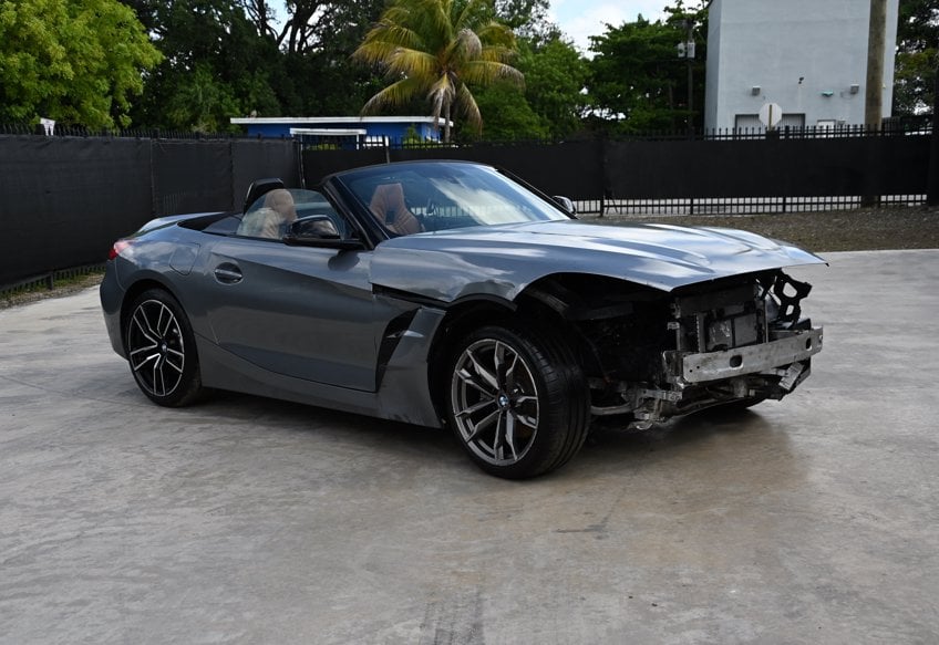 2024 BMW Z4 sDrive30i's photo