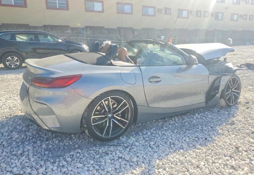 2024 BMW Z4 sDrive30i's photo