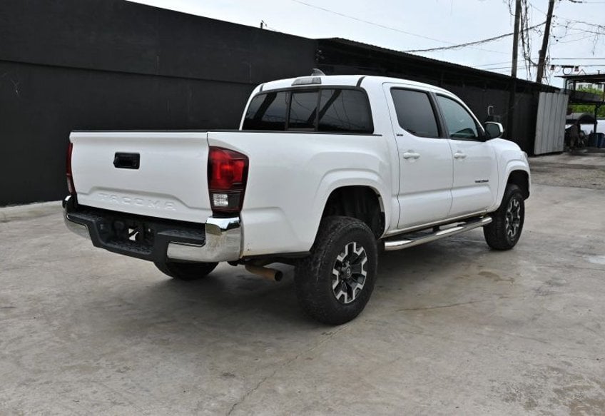 2020 Toyota Tacoma SR5 - Photo 21